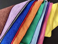 Microfiber Cloths – Streak-Free, Lint-Free Cleaning Power